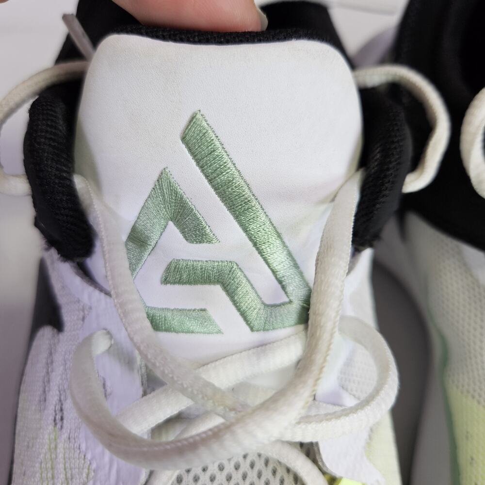 Nike Mens 10.5 Giannis Immortality 2 Shoes White Black Volt DM0825-101 Sneaker - Picture 7 of 16